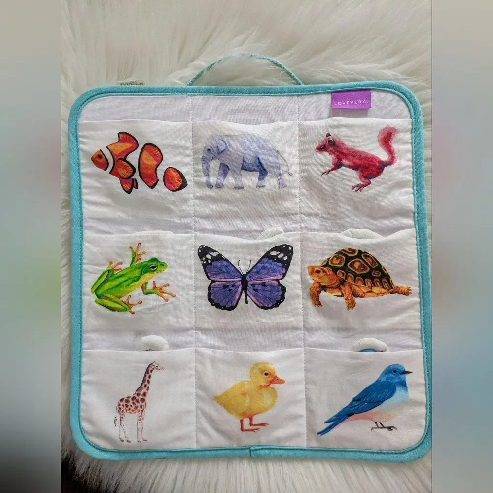 Lovevery Realist Play Kit 19-21Mo Quilted Critter Pockets Animals Cotton Hanger